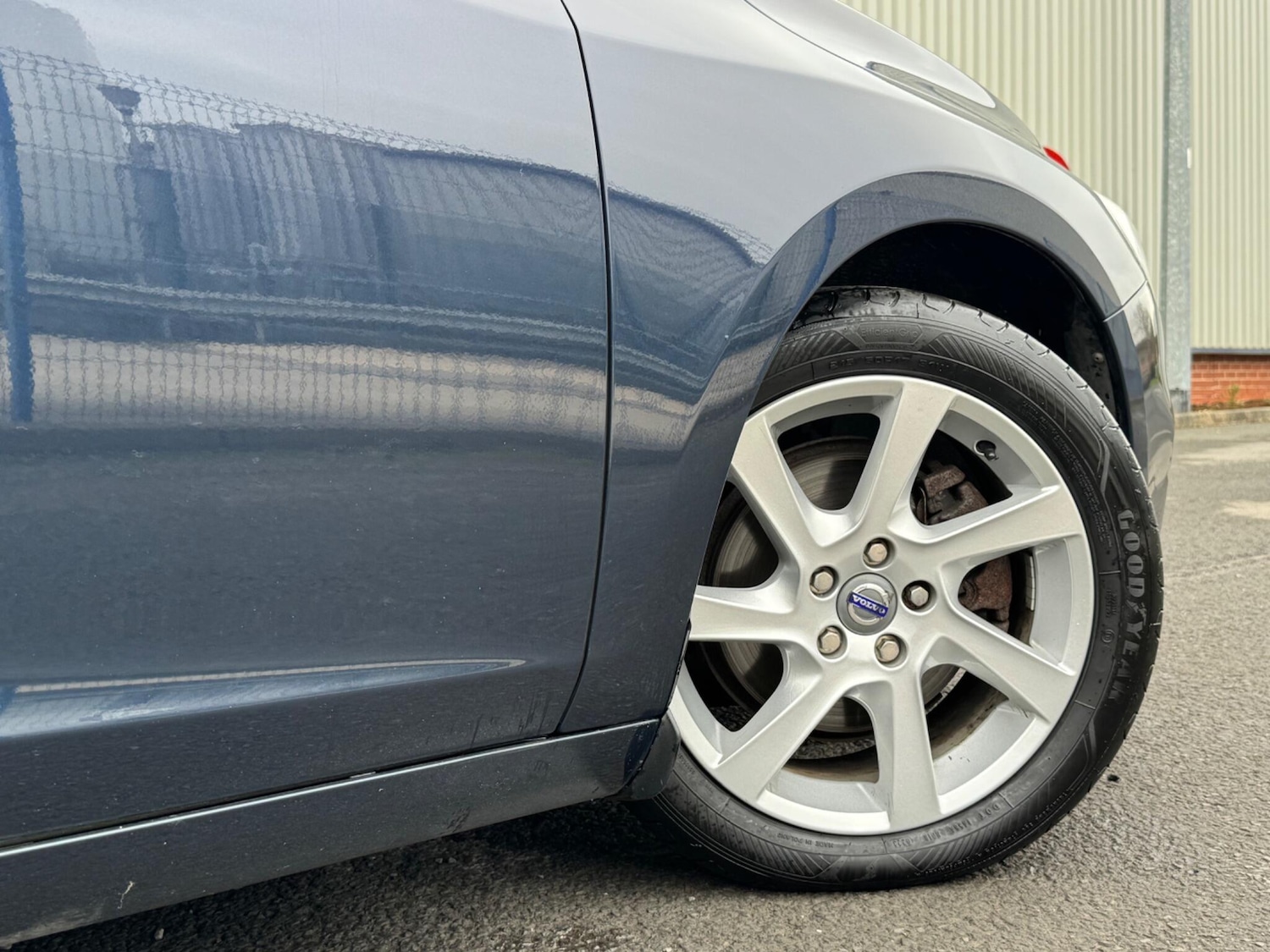 Used Volvo S60 2014 for sale - 77794331: Photo 15