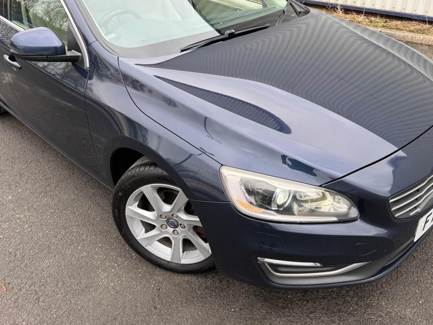 Used Volvo S60 2014 for sale - 77794331: Photo 2