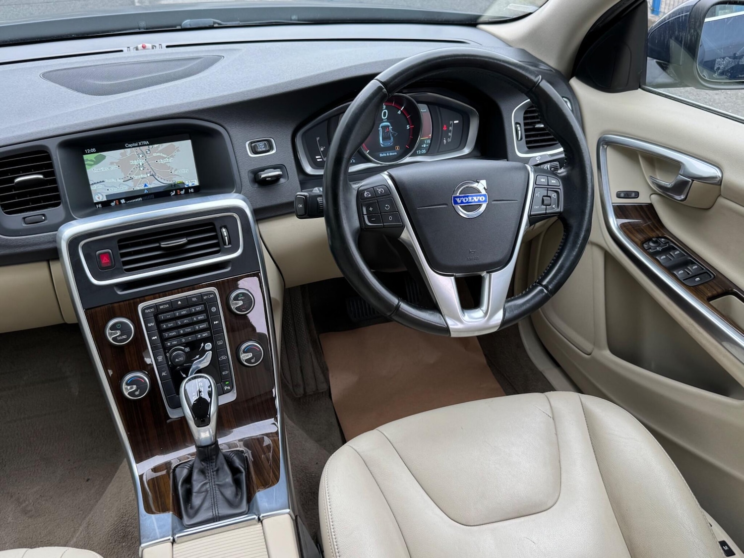 Used Volvo S60 2014 for sale - 77794331: Photo 22