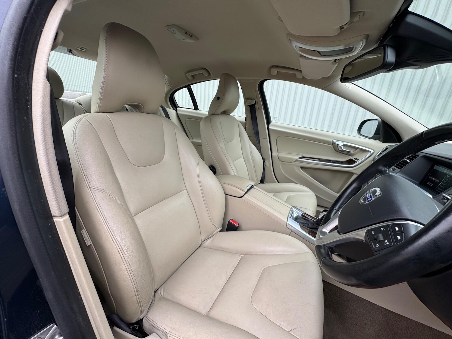 Used Volvo S60 2014 for sale - 77794331: Photo 24