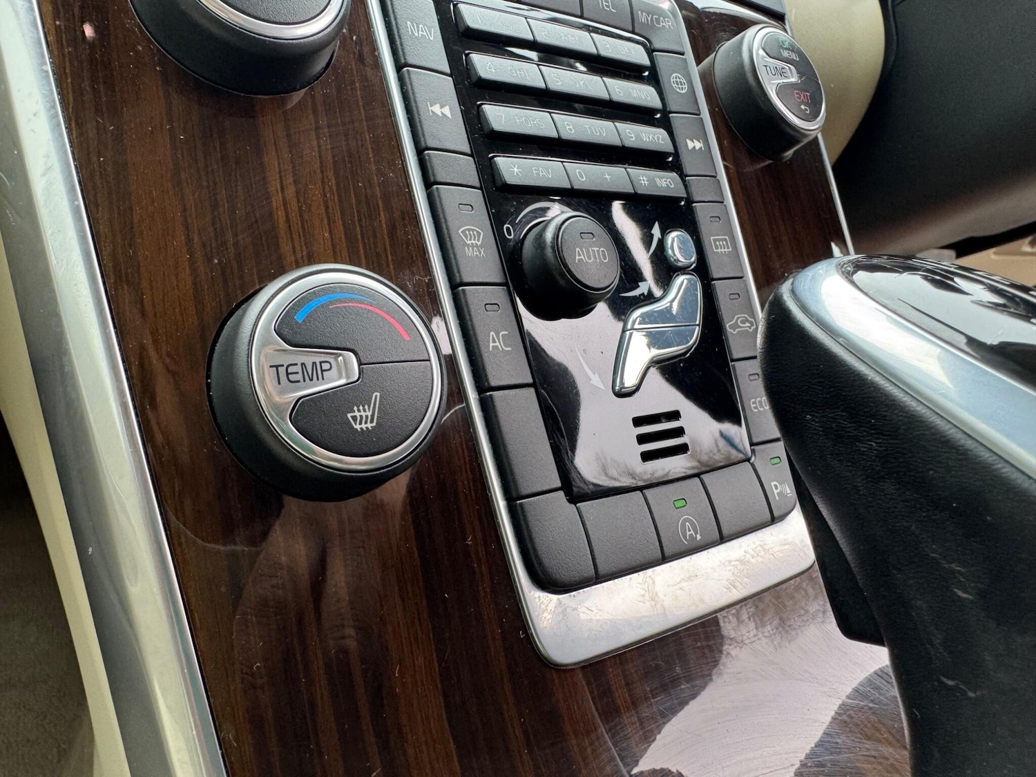 Used Volvo S60 2014 for sale - 77794331: Photo 25