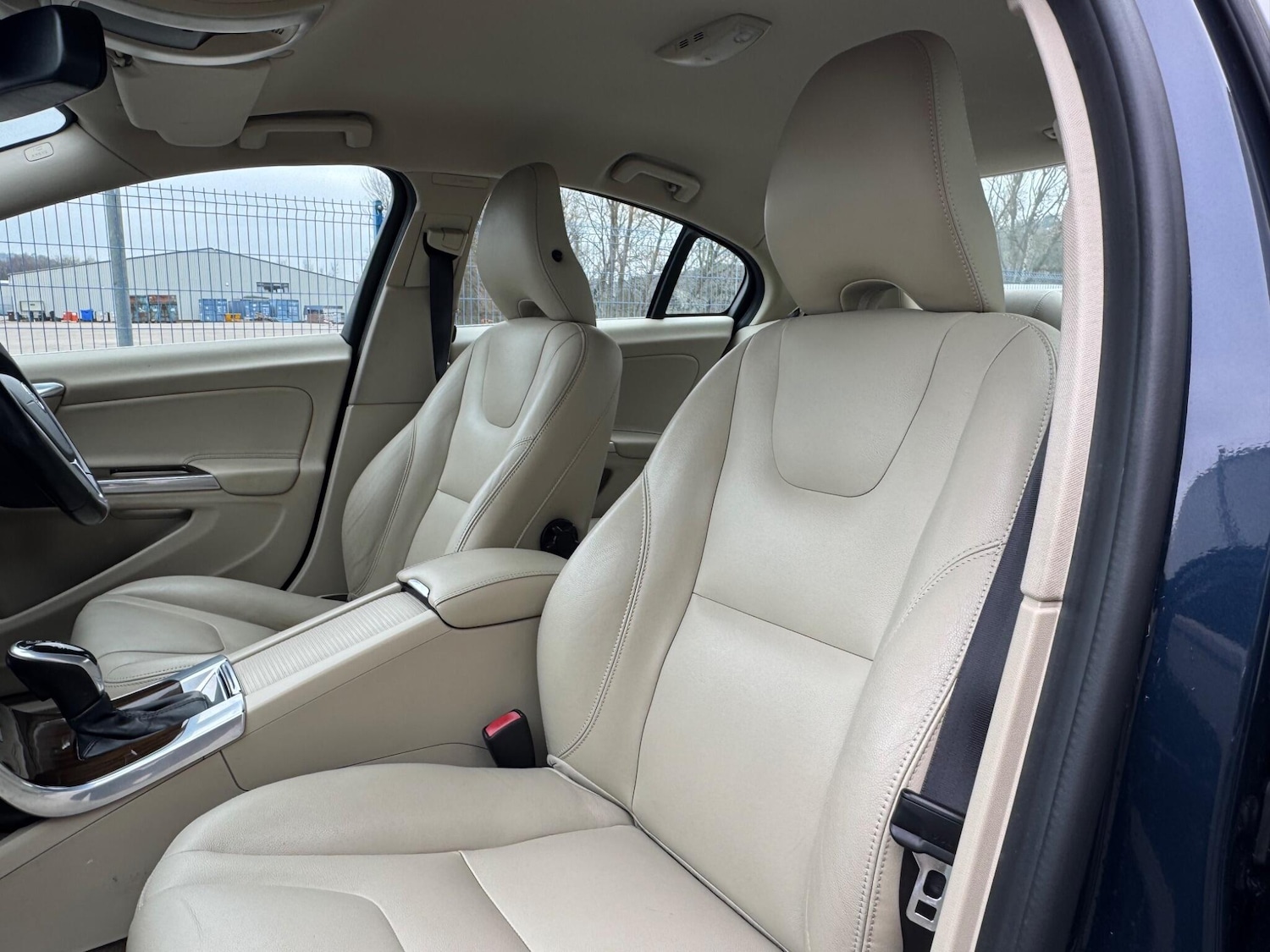 Used Volvo S60 2014 for sale - 77794331: Photo 27