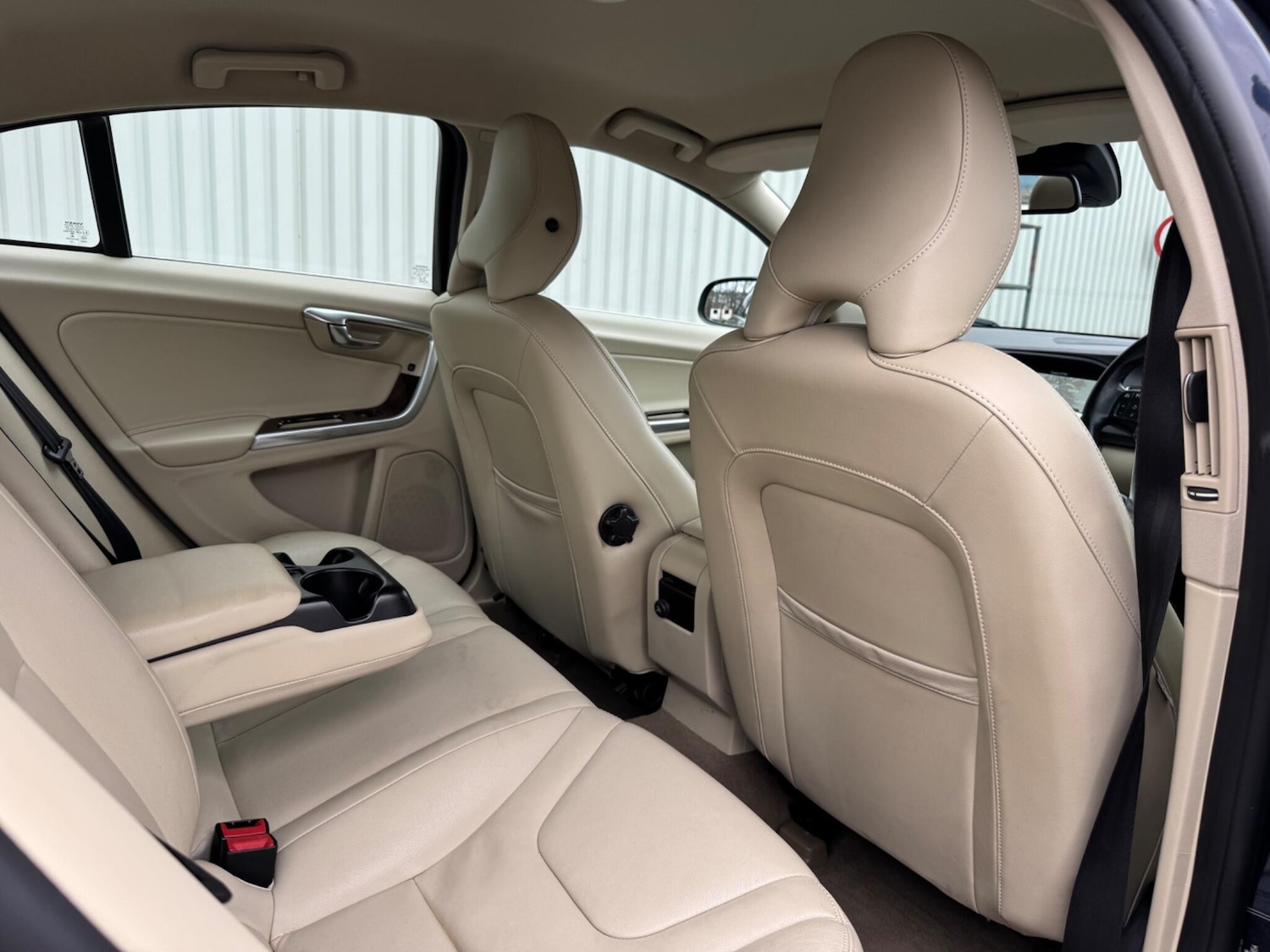 Used Volvo S60 2014 for sale - 77794331: Photo 30