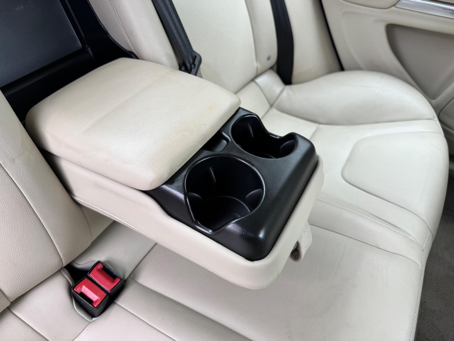 Used Volvo S60 2014 for sale - 77794331: Photo 31