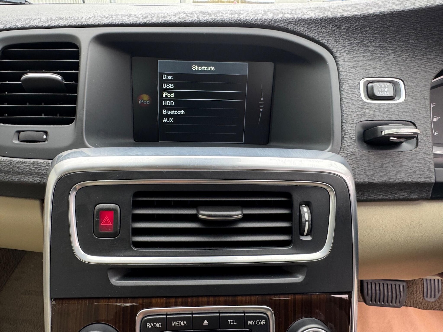 Used Volvo S60 2014 for sale - 77794331: Photo 39