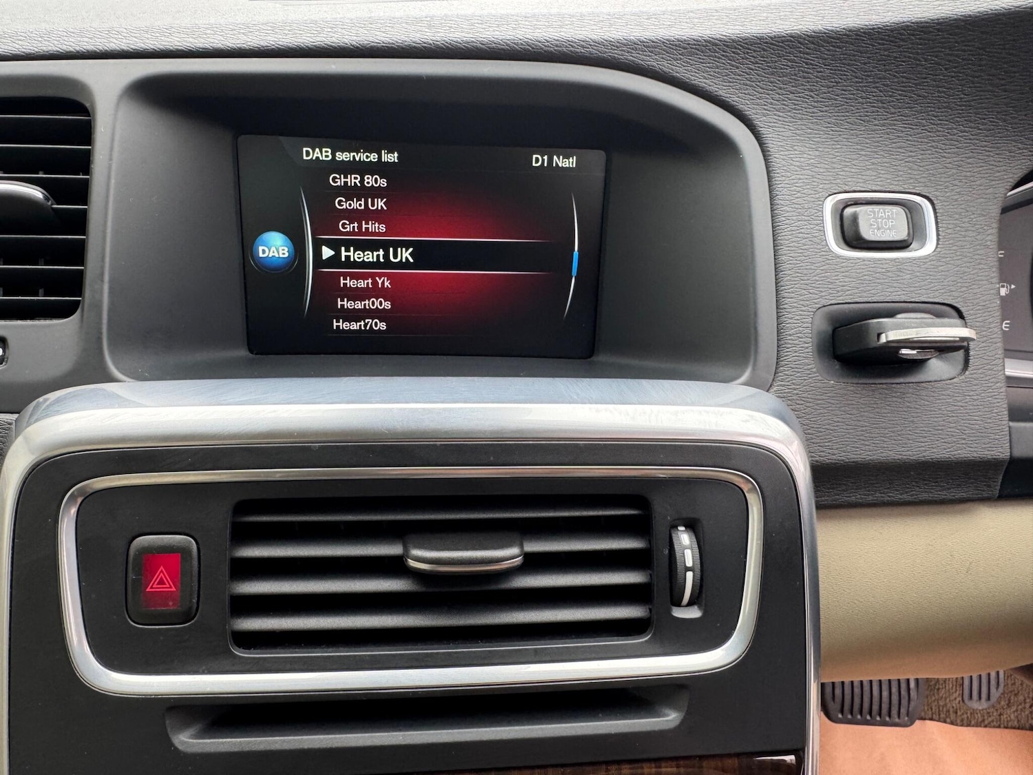 Used Volvo S60 2014 for sale - 77794331: Photo 40