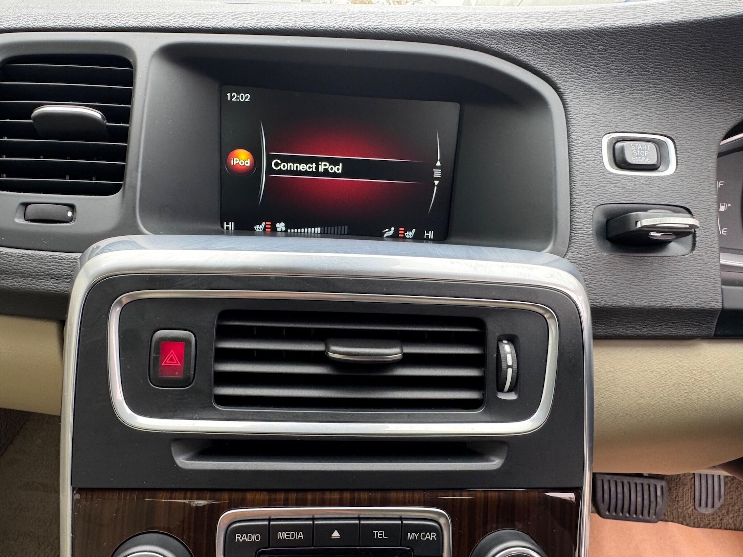 Used Volvo S60 2014 for sale - 77794331: Photo 43