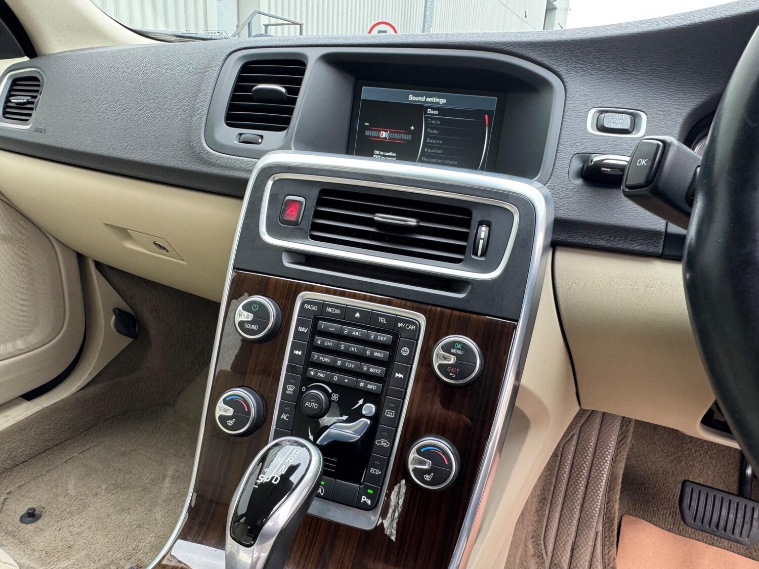 Used Volvo S60 2014 for sale - 77794331: Photo 45