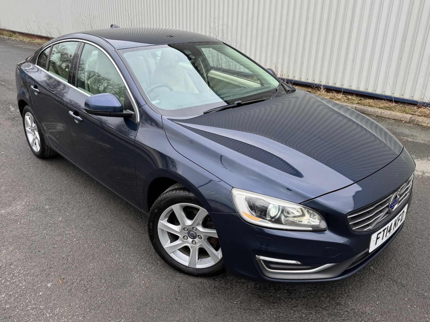 Used Volvo S60 2014 for sale - 77794331: Photo 50