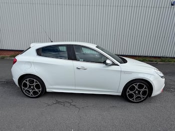 Used Alfa Romeo Giulietta 2010 for sale - 79846692: Photo