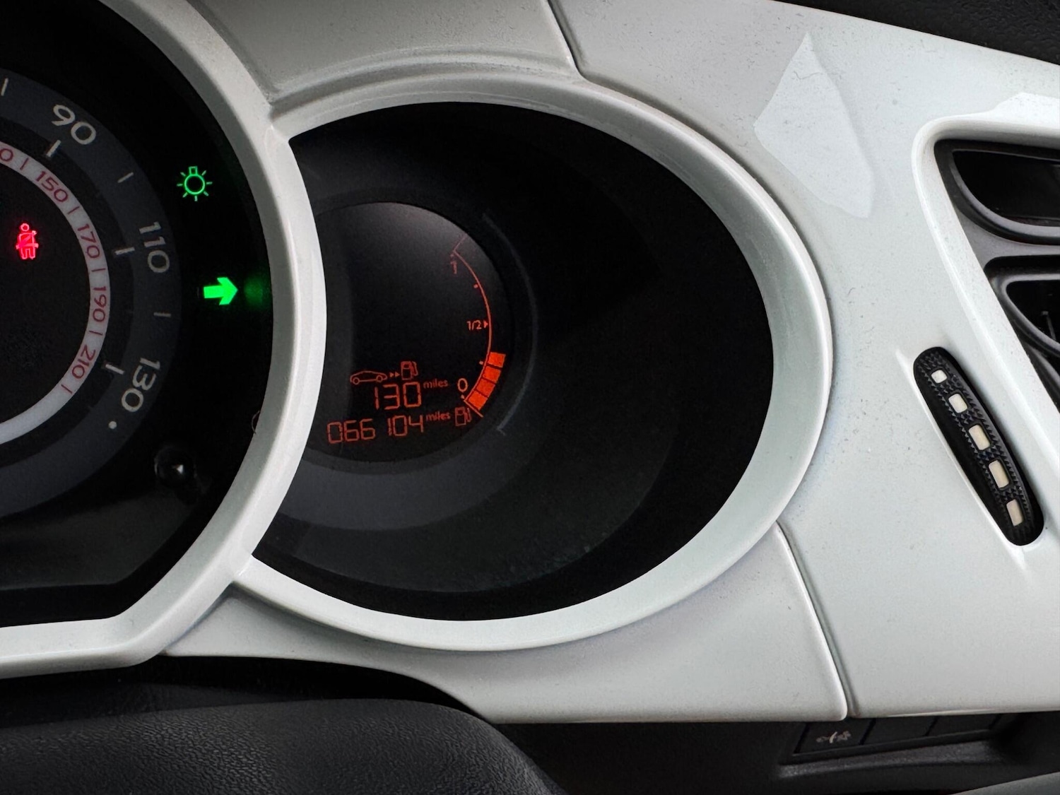 Used Citroen C3 2012 for sale - 77205079: Photo 32