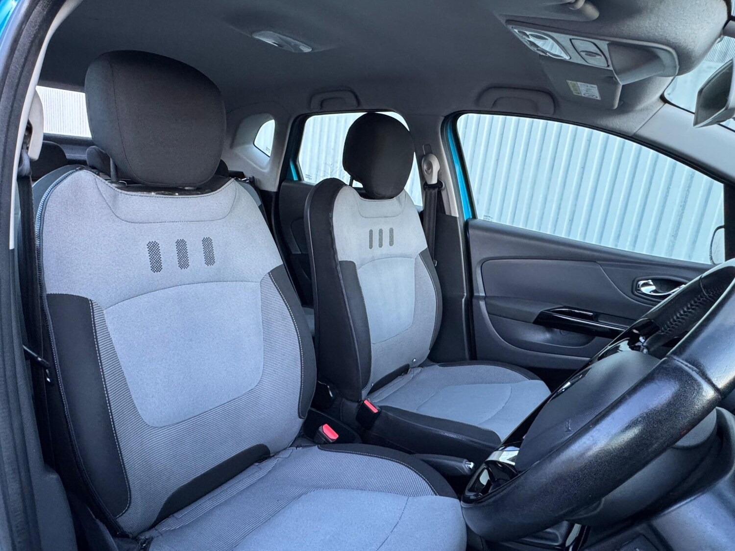 Used Renault Captur for sale - 77484377: Photo 21