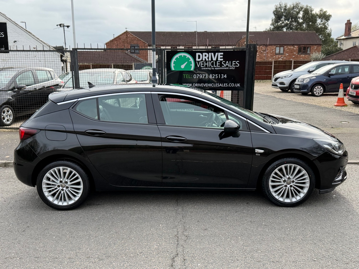 Used Vauxhall Astra 2018 for sale - 77777936: Photo 3