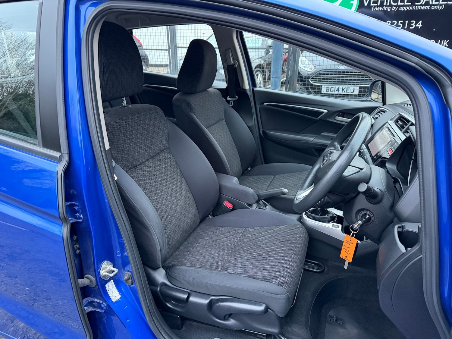 Used Honda Jazz 2016 for sale - 77104190: Photo 13