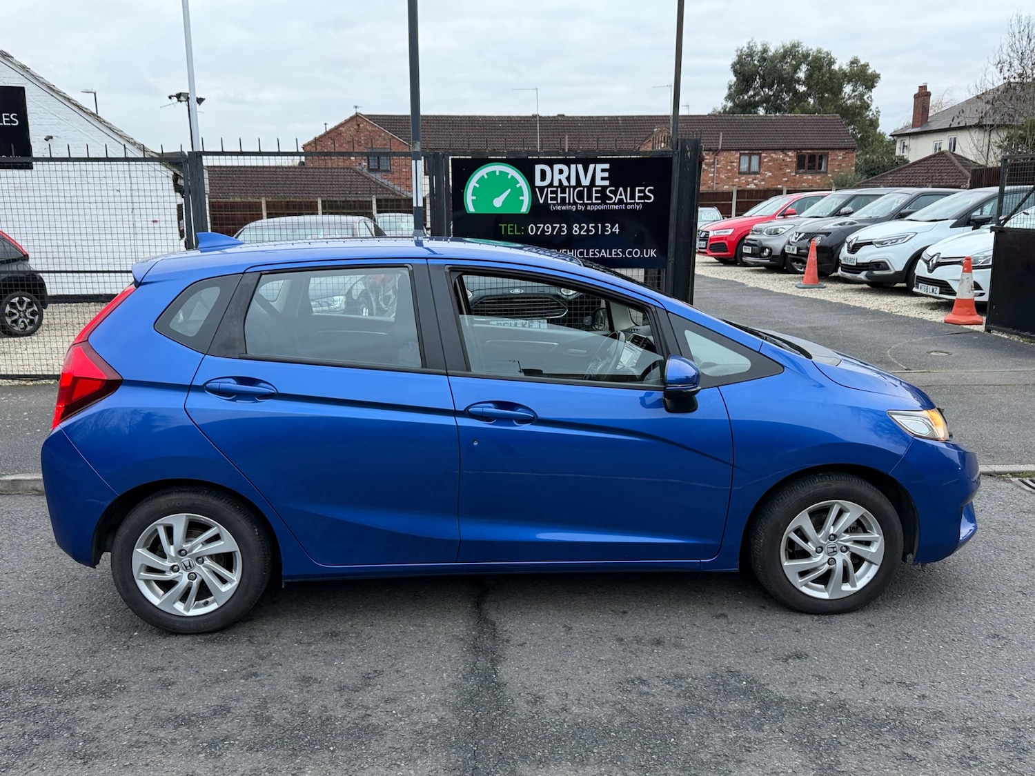 Used Honda Jazz 2016 for sale - 77104190: Photo 3