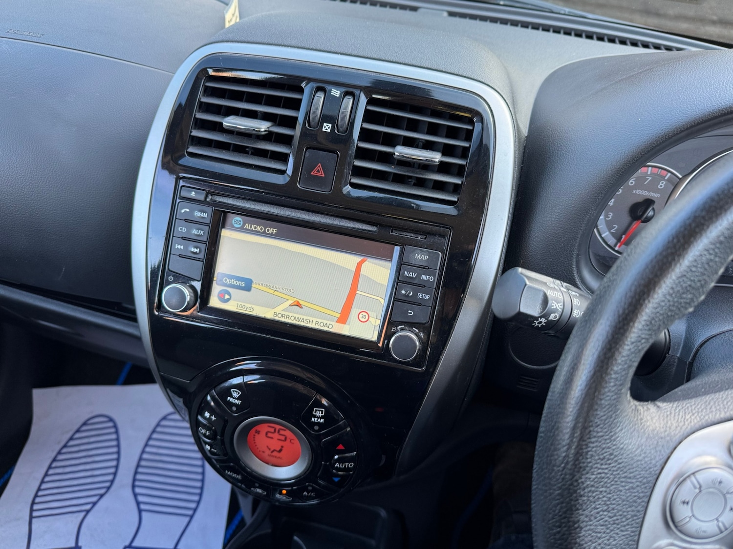 Used Nissan Micra 2015 for sale - 76102111: Photo 17