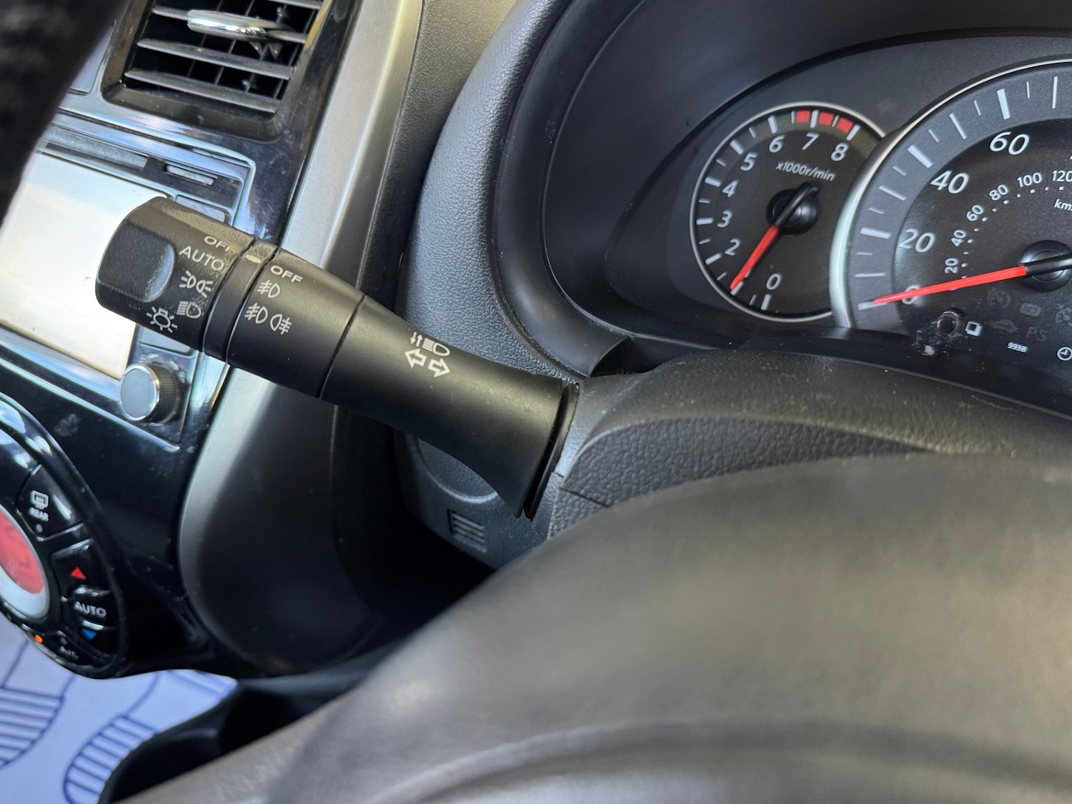 Used Nissan Micra 2015 for sale - 76102111: Photo 19