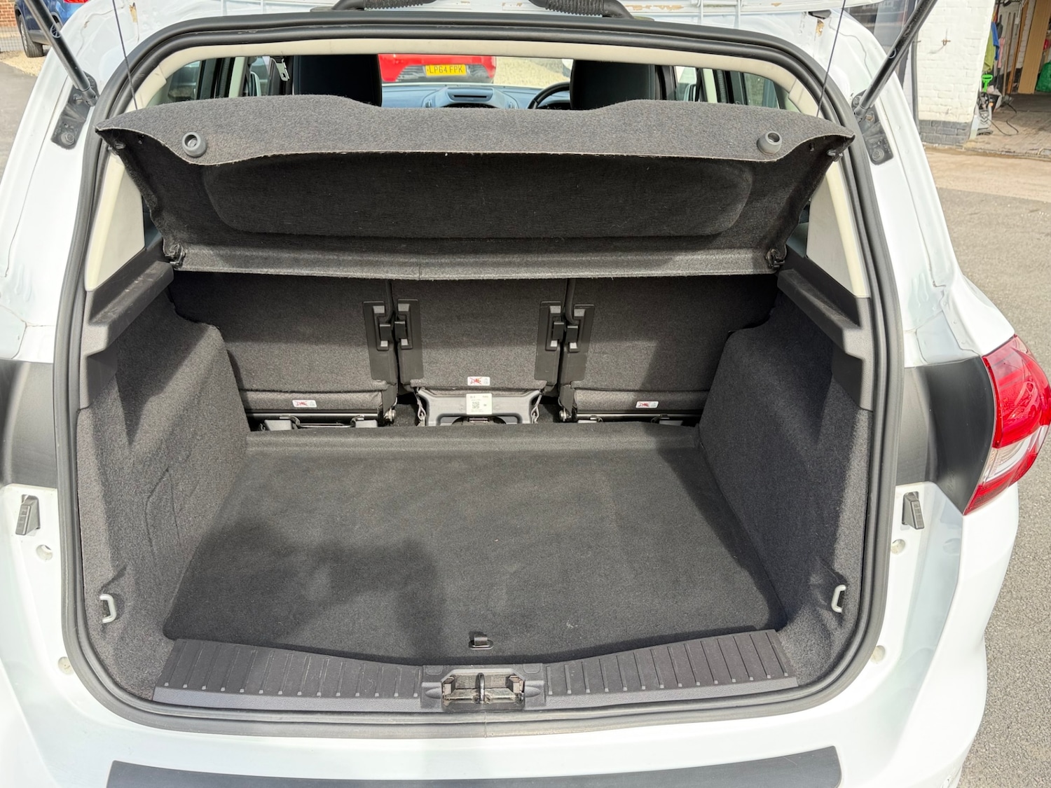 Used Ford C-Max 2016 for sale - 78199170: Photo 23