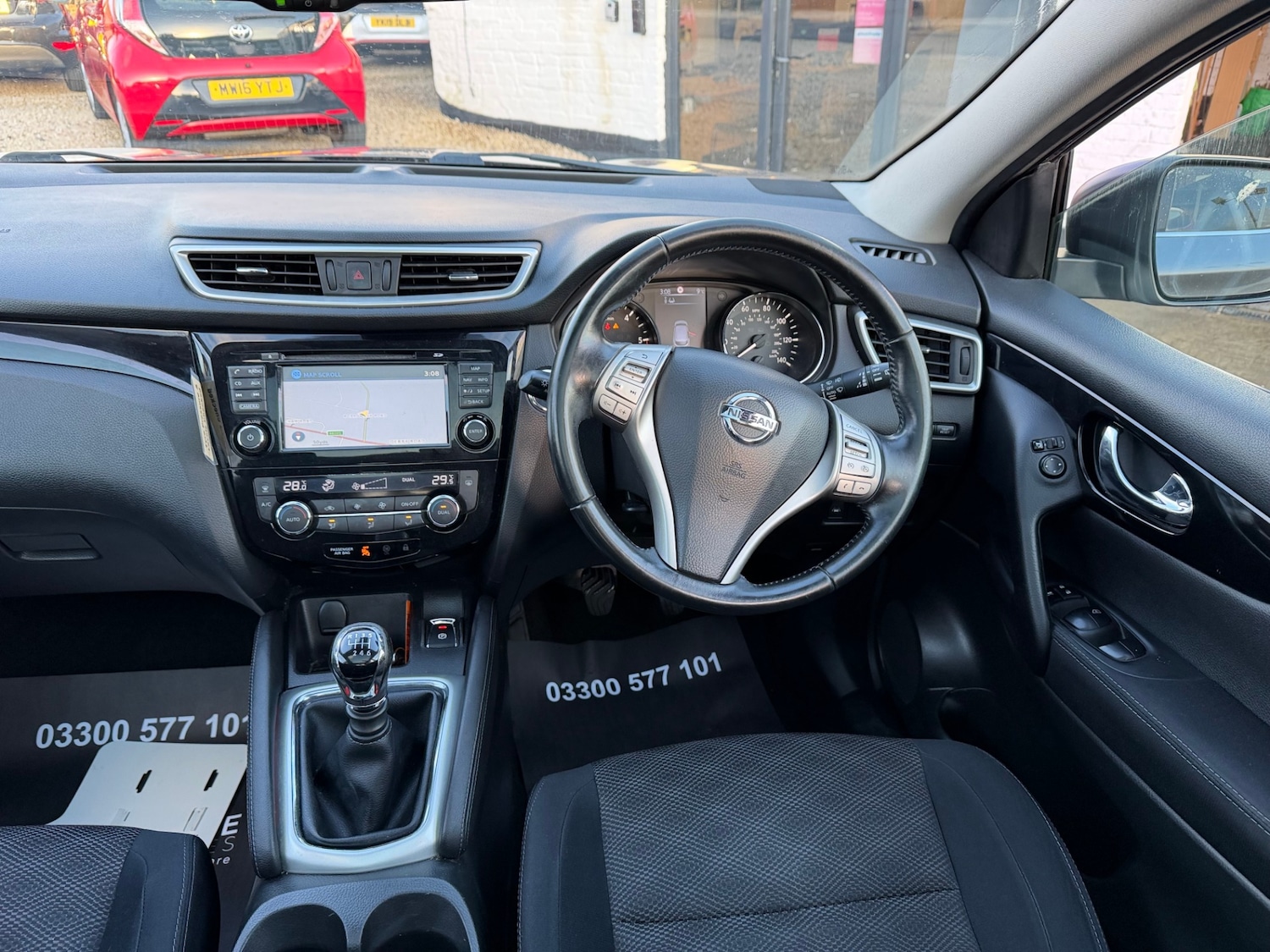 Used Nissan Qashqai 2015 for sale - 77235433: Photo 12