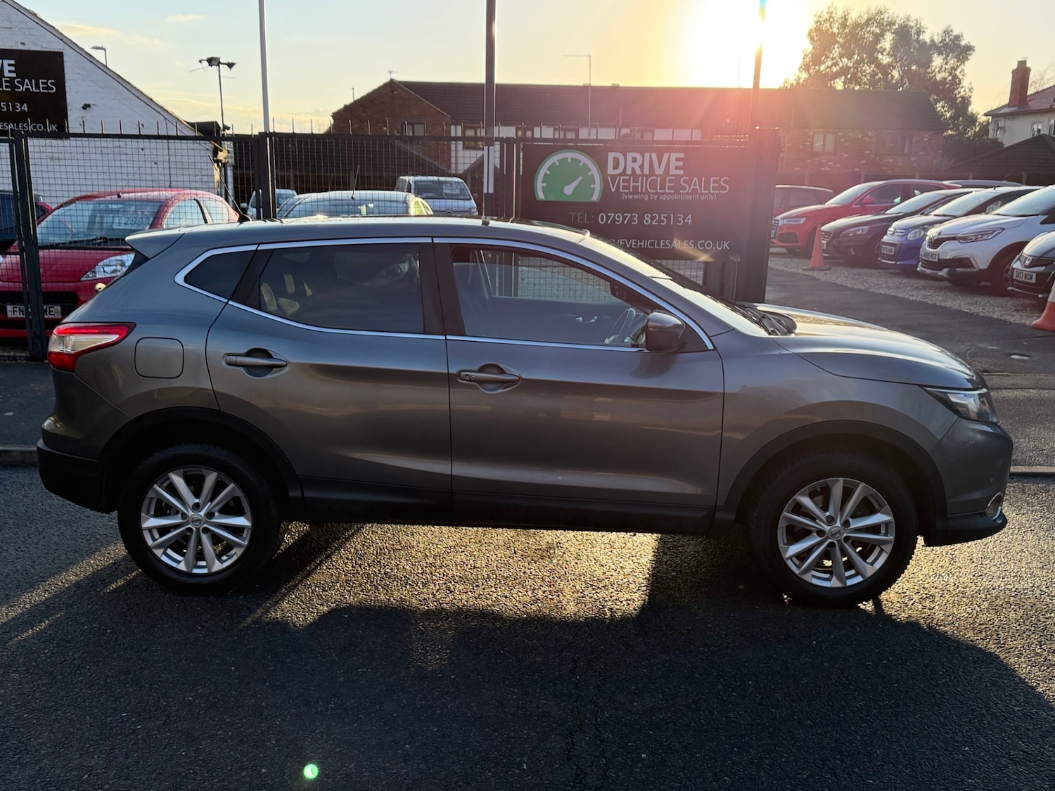 Used Nissan Qashqai 2015 for sale - 77235433: Photo 3