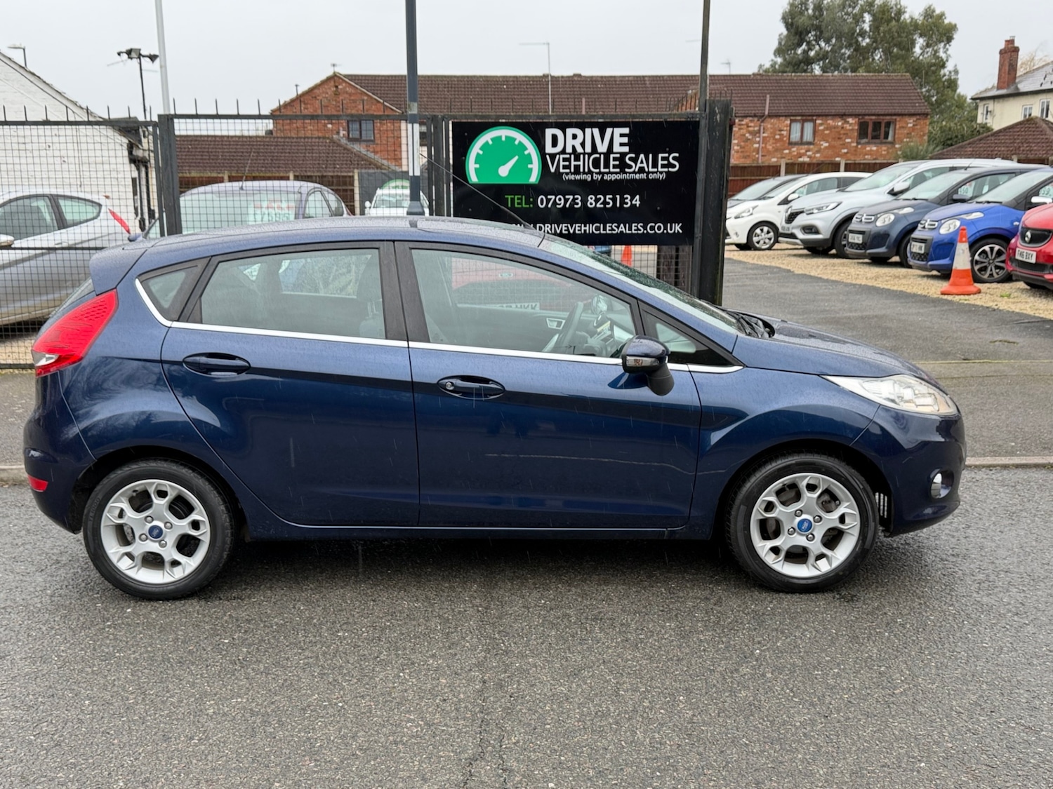 Used Ford Fiesta 2011 for sale - 77640632: Photo 3