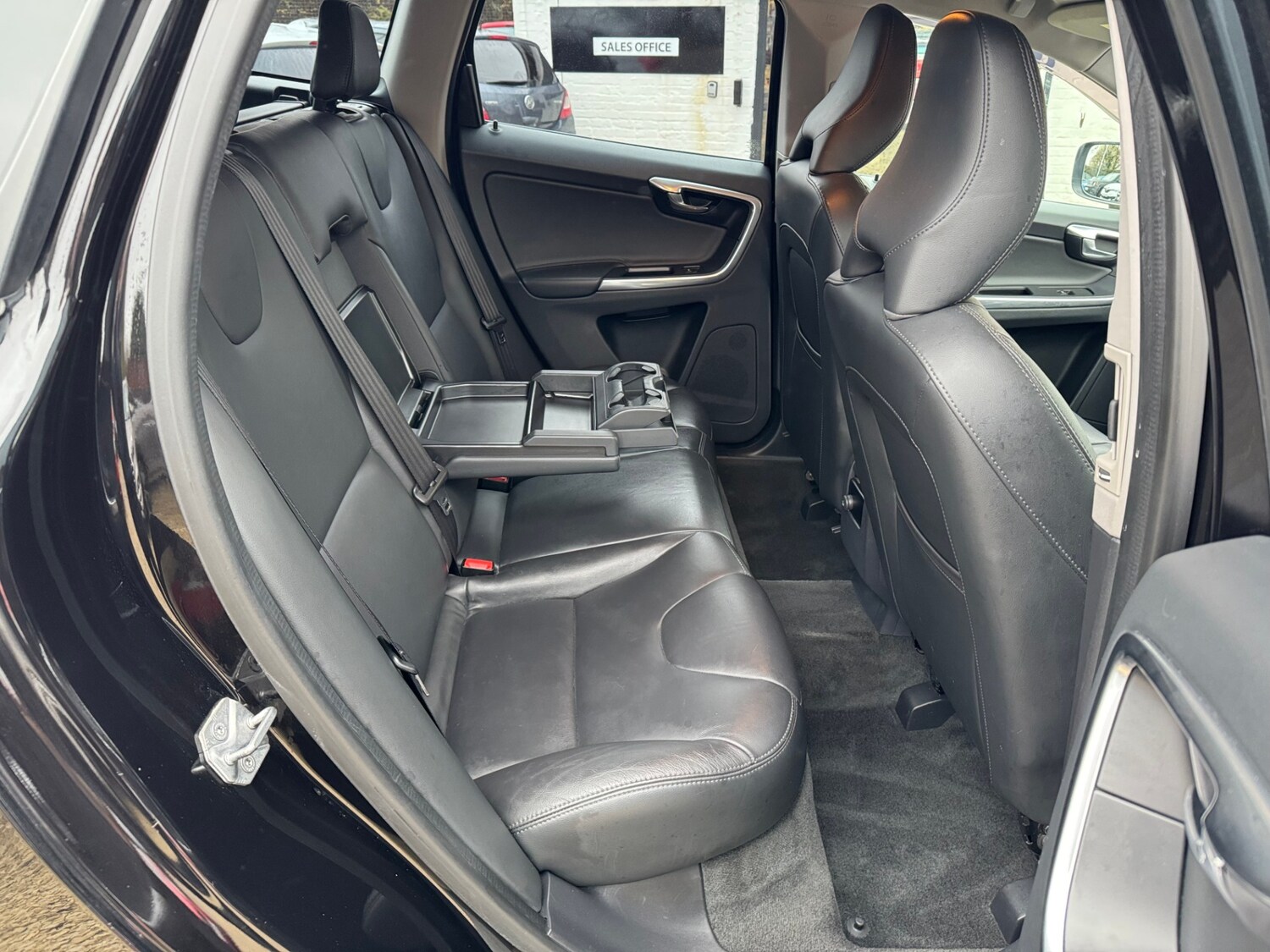 Used Volvo XC60 2016 for sale - 76589128: Photo 13