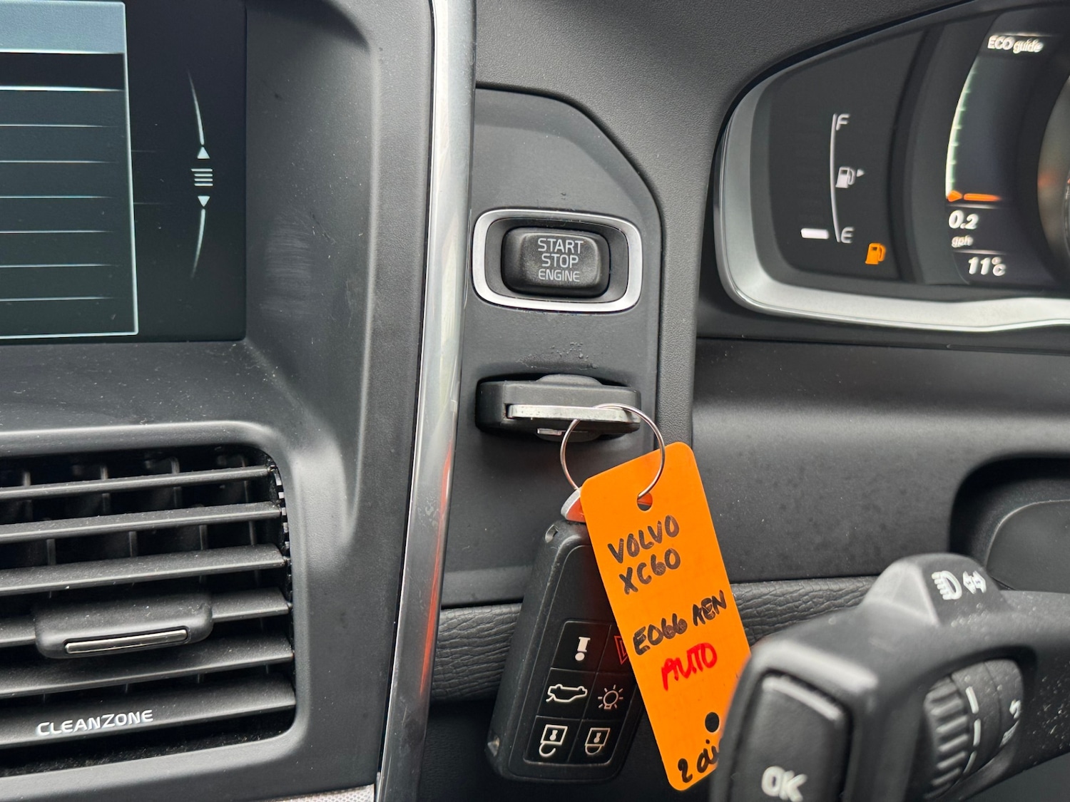 Used Volvo XC60 2016 for sale - 76589128: Photo 22