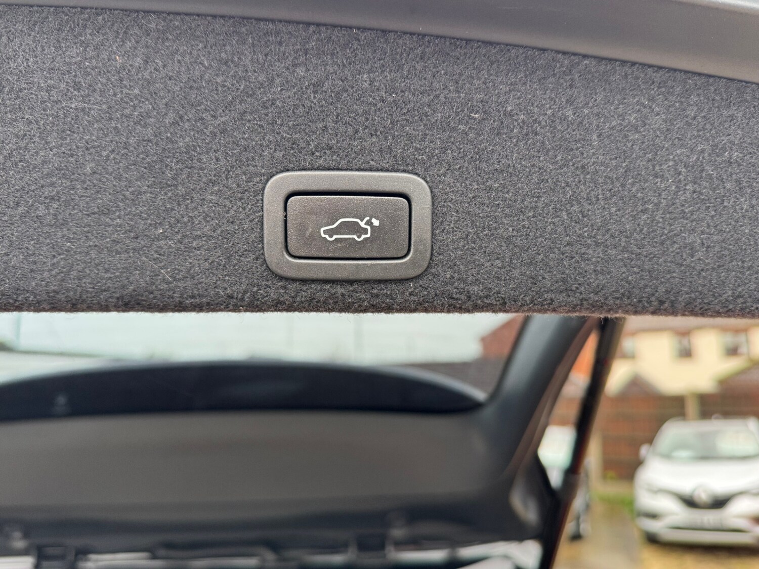 Used Volvo XC60 2016 for sale - 76589128: Photo 29