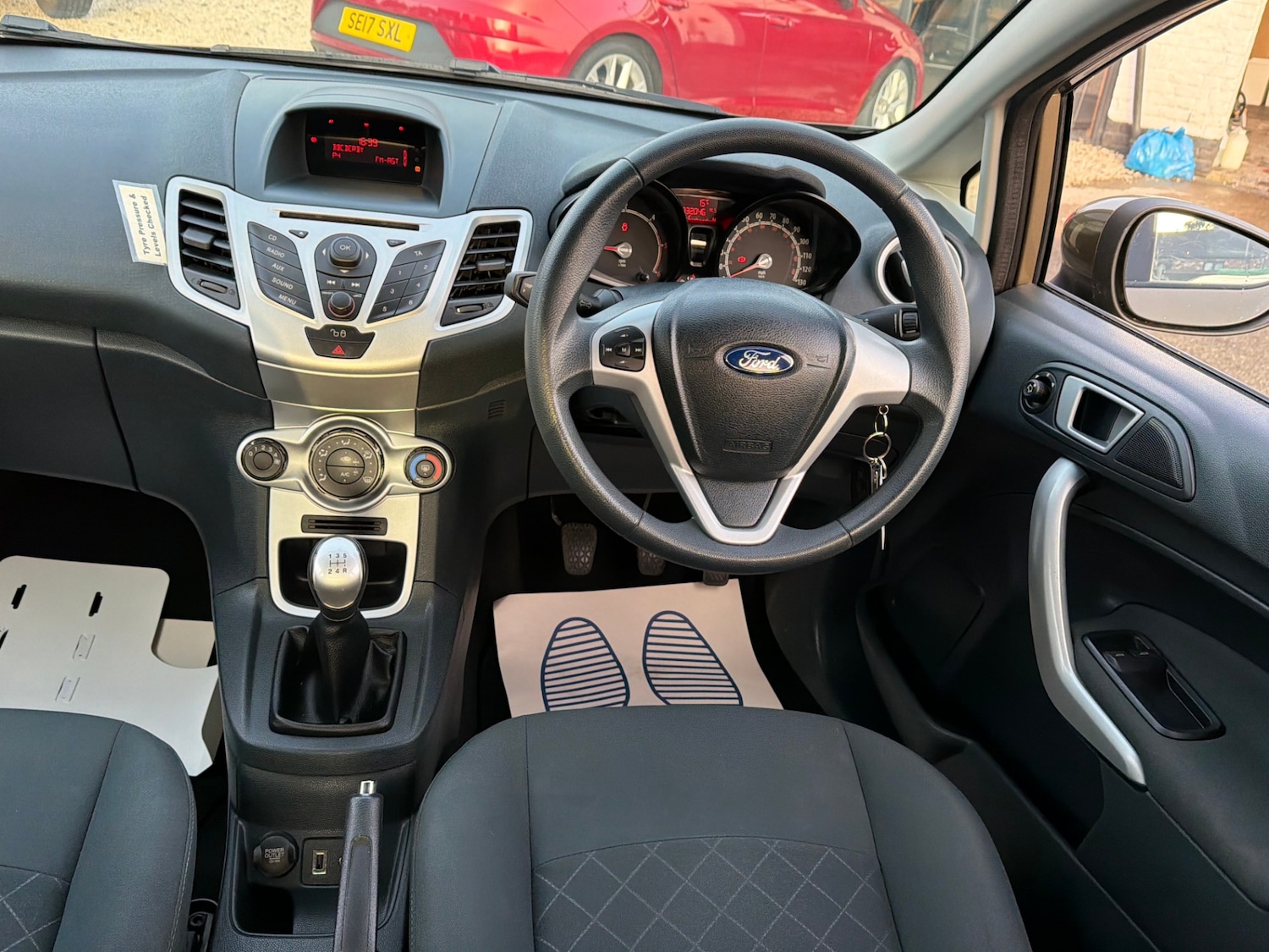 Used Ford Fiesta 2013 for sale - 77763144: Photo 11