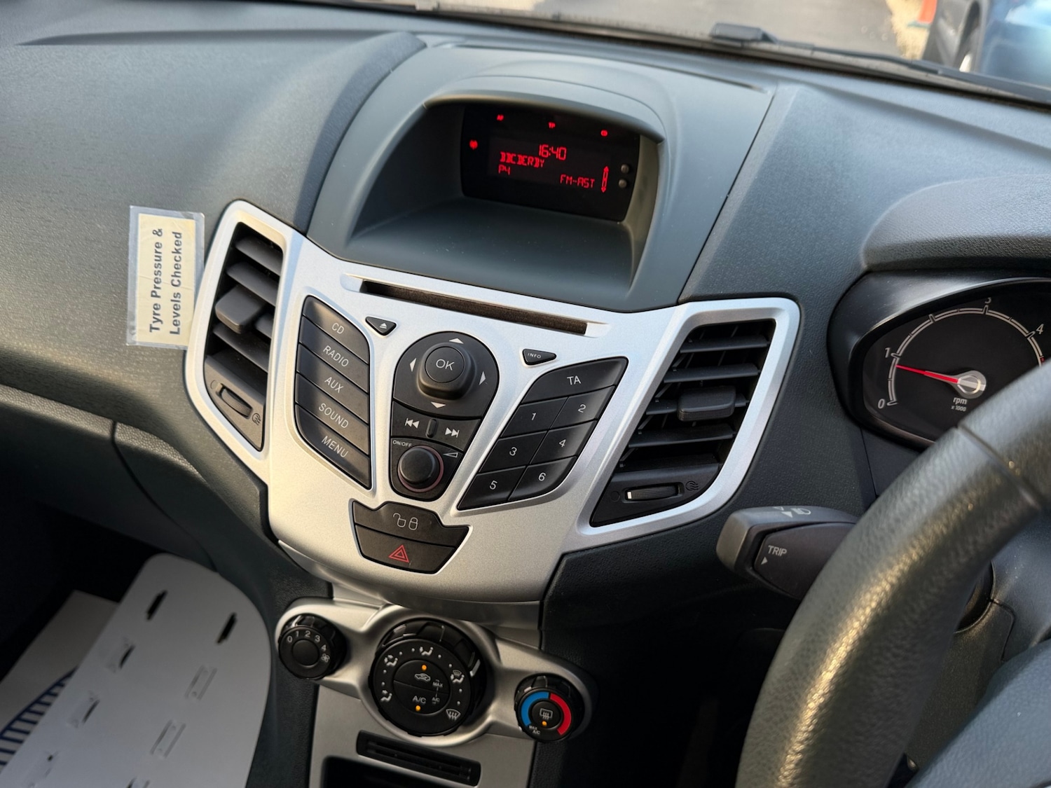 Used Ford Fiesta 2013 for sale - 77763144: Photo 16