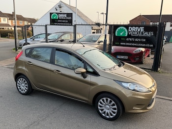 Used Ford Fiesta 2013 for sale - 77763144: Photo