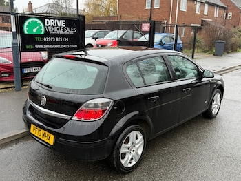 Used Vauxhall Astra 2010 for sale - 77461087: Photo
