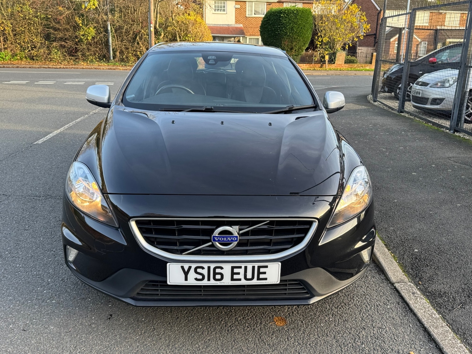 Used Volvo V40 2016 for sale - 76567828: Photo 8