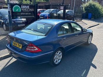 Used Mercedes-Benz C-Class 2004 for sale - 75220401: Photo