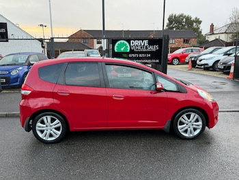 Used Honda Jazz 2011 for sale - 77170808: Photo