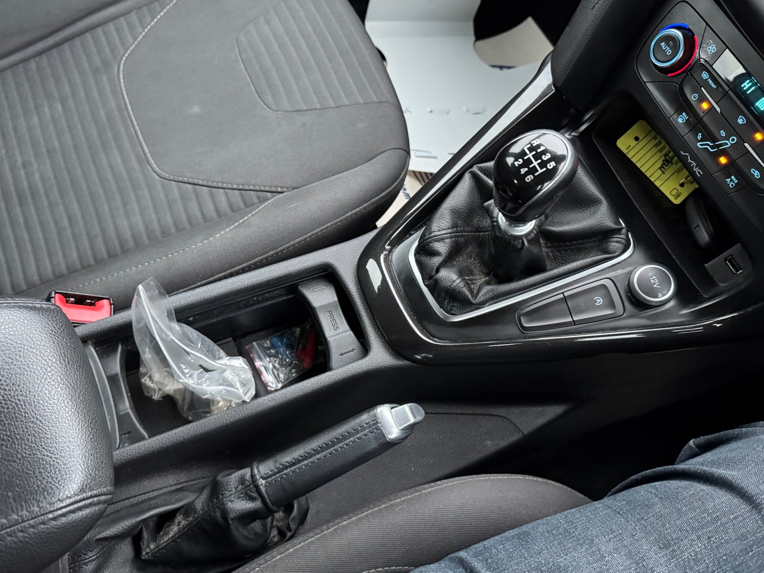 Used Ford Focus 2015 for sale - 76818050: Photo 19