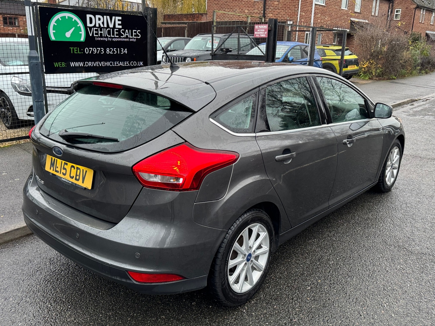 Used Ford Focus 2015 for sale - 76818050: Photo 4