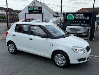 Used Skoda Fabia 2010 for sale - 79099102: Photo