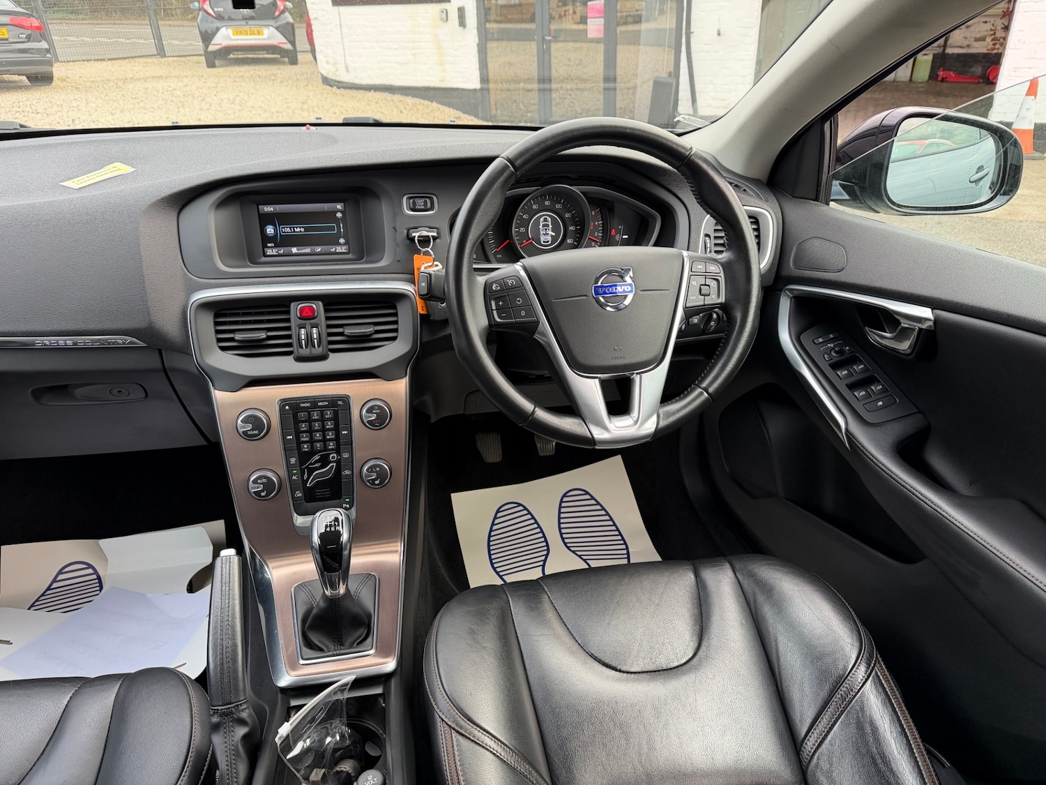 Used Volvo V40 2016 for sale - 77069366: Photo 11