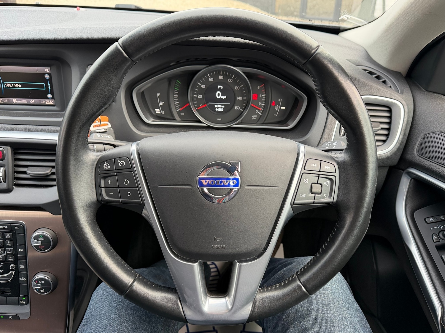 Used Volvo V40 2016 for sale - 77069366: Photo 19