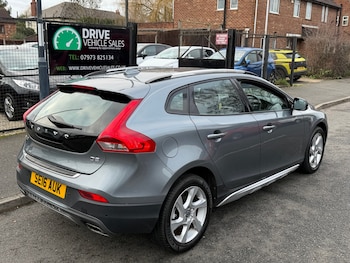 Used Volvo V40 2016 for sale - 77069366: Photo