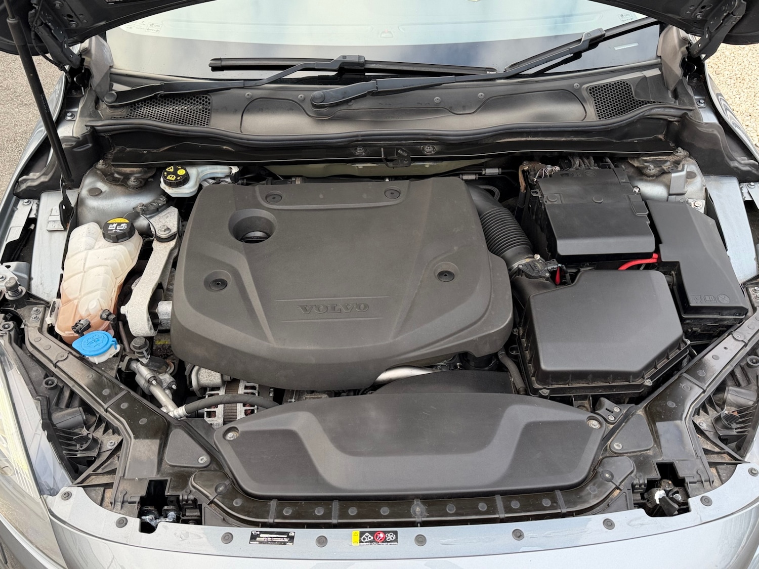 Used Volvo V40 2016 for sale - 77069366: Photo 9