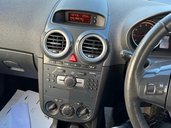 Used Vauxhall Corsa 2012 for sale - 76184217: Photo 17