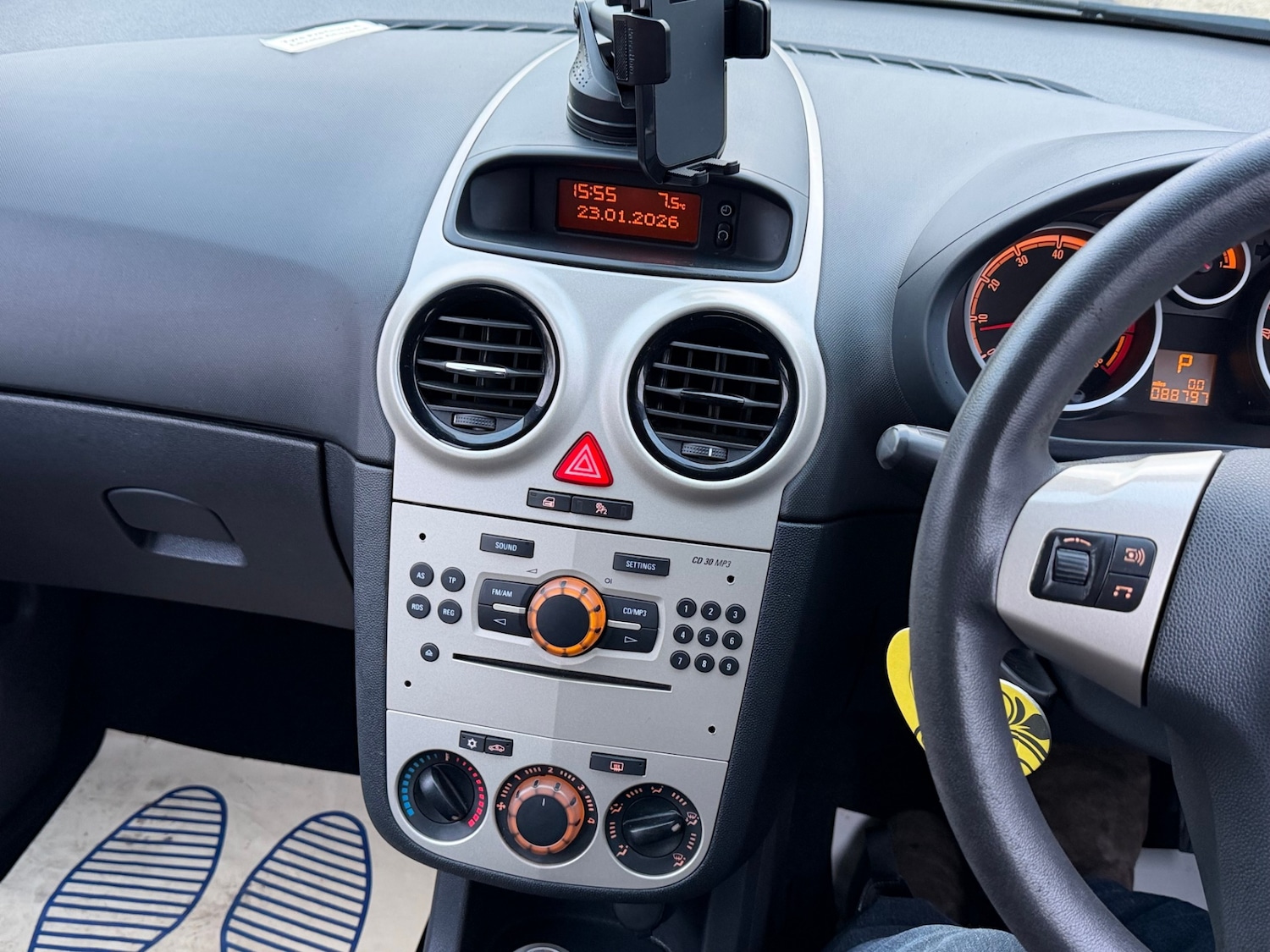 Used Vauxhall Corsa 2008 for sale - 77300787: Photo 18