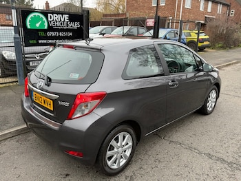 Used Toyota Yaris 2012 for sale - 77406539: Photo