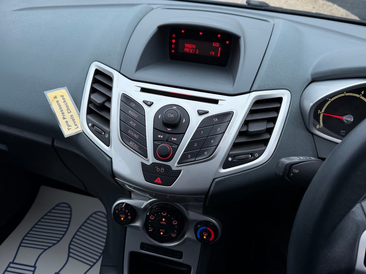 Used Ford Fiesta 2009 for sale - 77326514: Photo 17