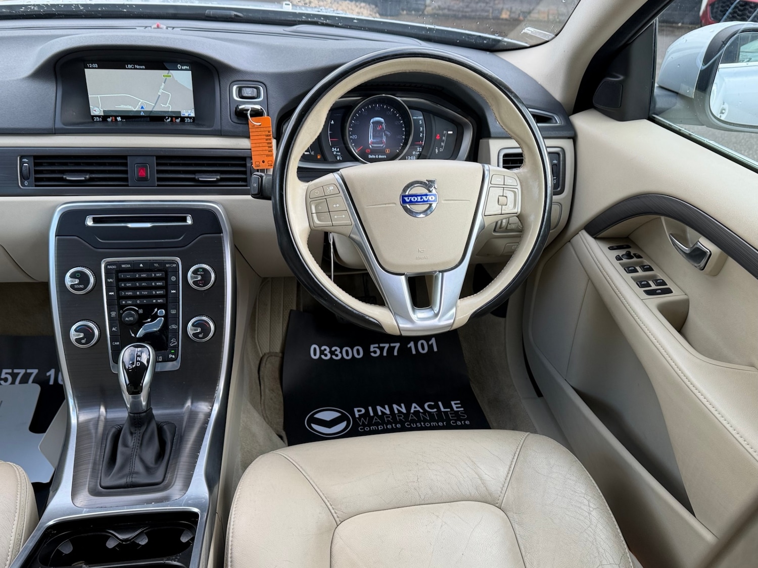 Used Volvo XC70 2015 for sale - 77392646: Photo 11