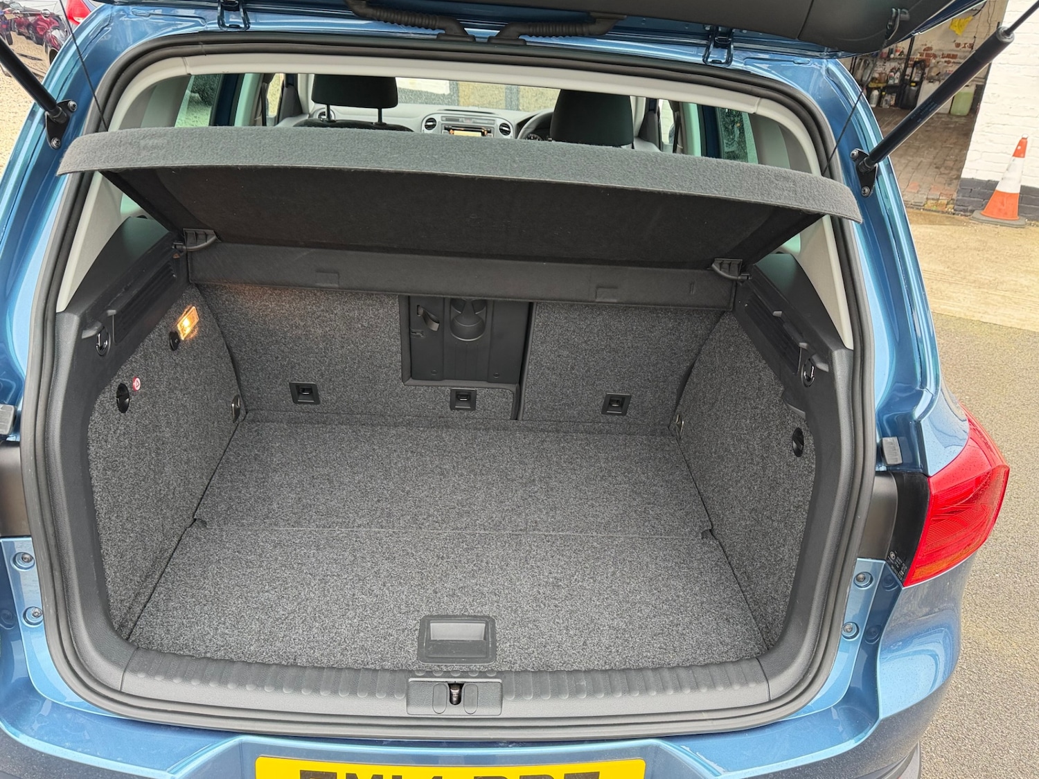 Used Volkswagen Tiguan 2014 for sale - 77640185: Photo 27