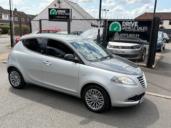 Used Chrysler Ypsilon 2011 for sale - 79330374: Photo