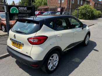 Used Renault Captur 2015 for sale - 74912517: Photo